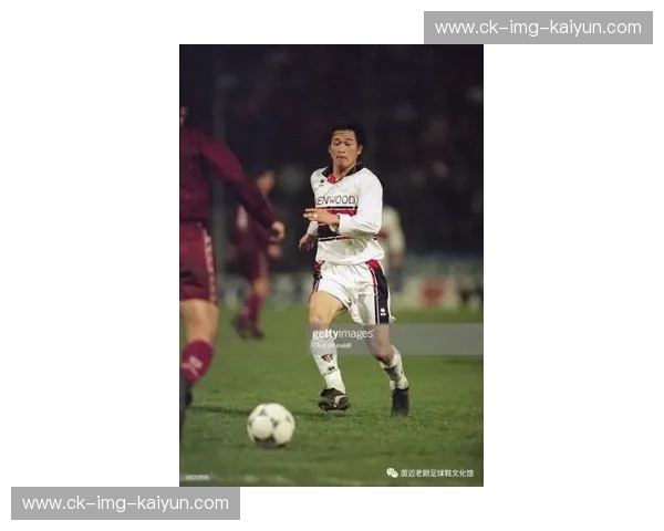 绿茵场上的“博多拉面”对决“赞岐乌冬”:福冈与赞岐的足球灵魂碰撞 绿茵场上的“博多拉面”对决“赞岐乌冬”:福冈与赞岐的足球灵魂碰撞